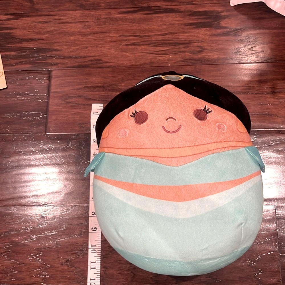 EUC Disney original Squishmallow princess Jasmine 10 inch plush doll